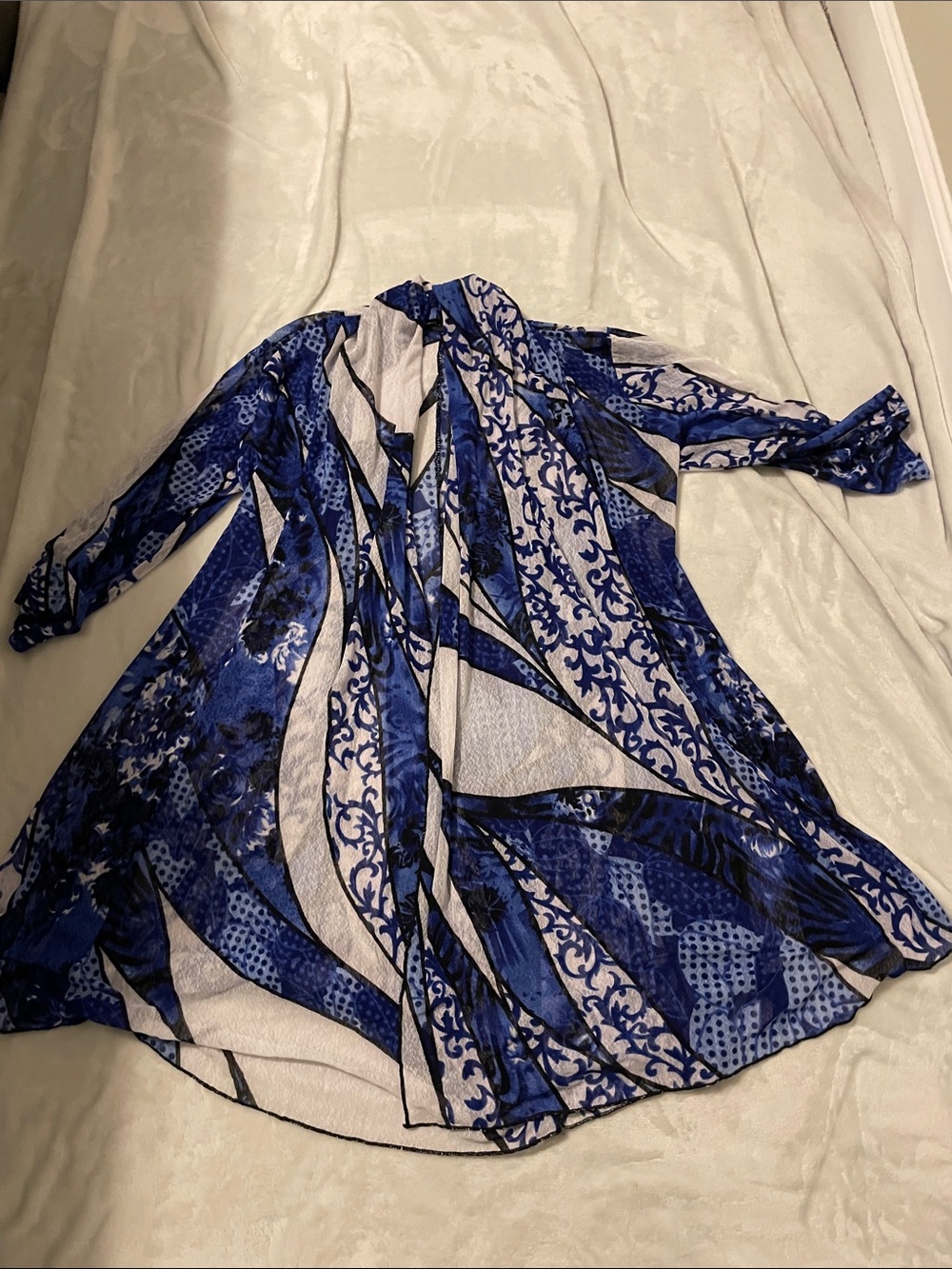 Blue & White Abstract Print Women's Tunic Top